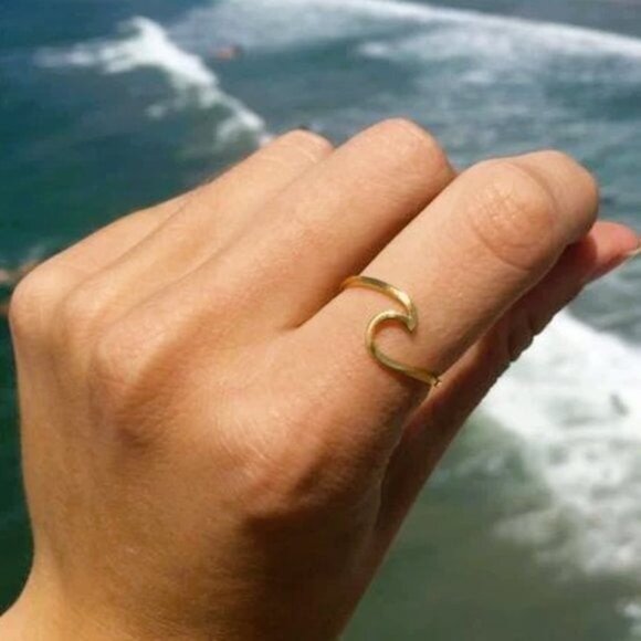 Gold Ring dainty gold wave ring WATERPROOF ocean wave ring sz 6, 7, 8 CUTE - Picture 9 of 11